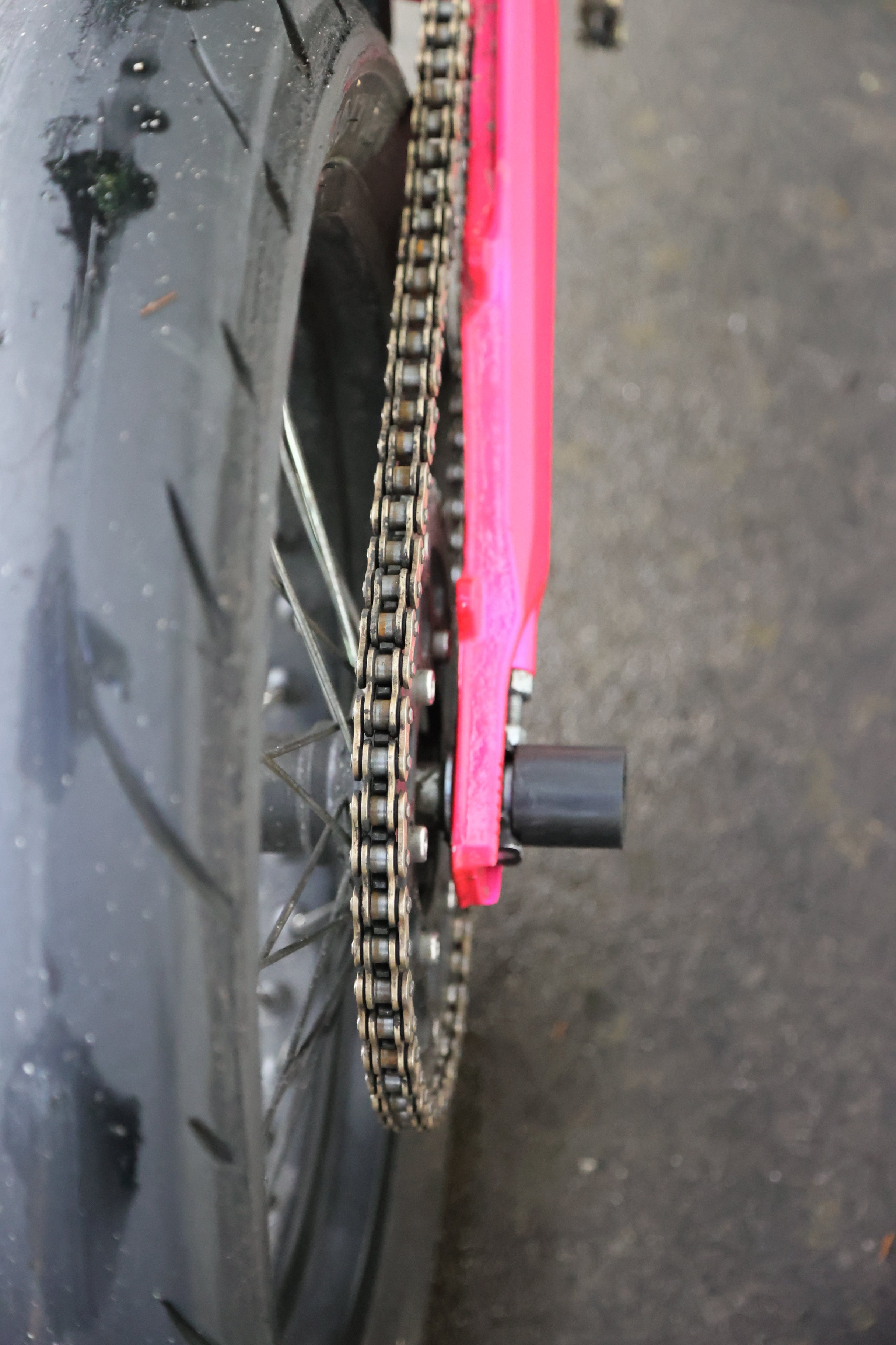 ULTRA BEE AXLE SLIDERS