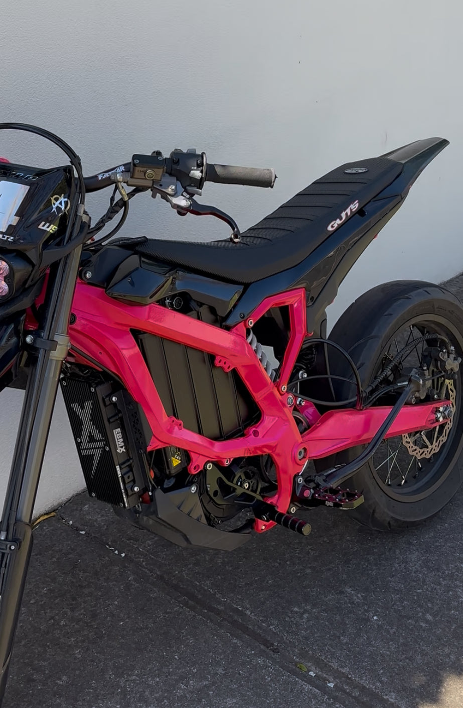 Ultra bee guts seat cover