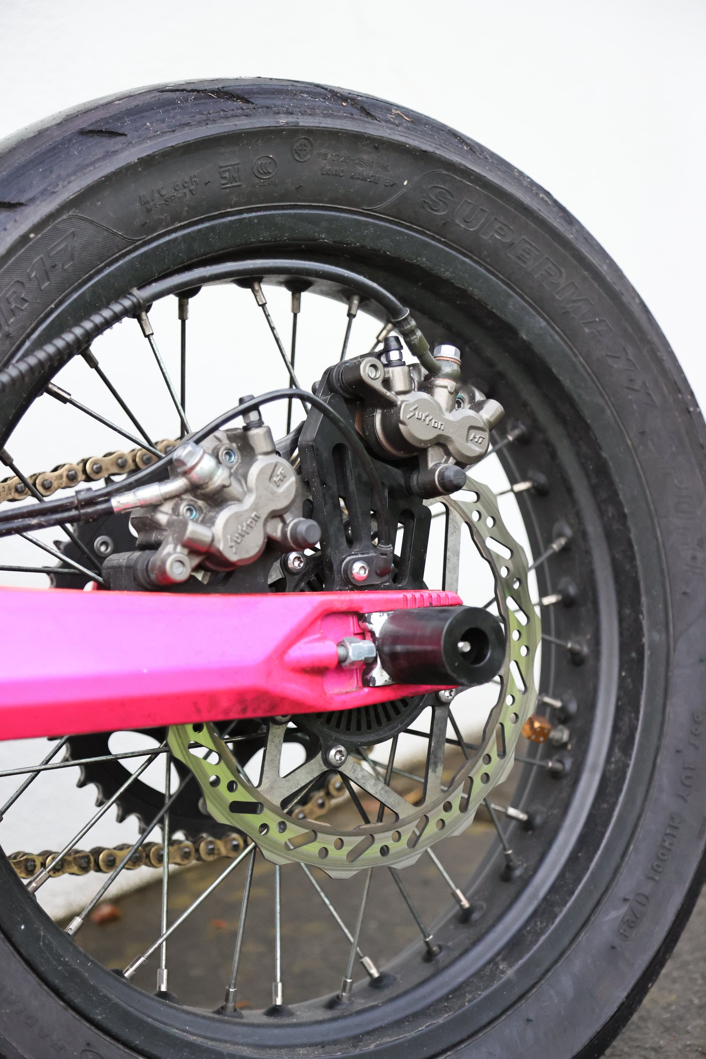 ULTRA BEE AXLE SLIDERS